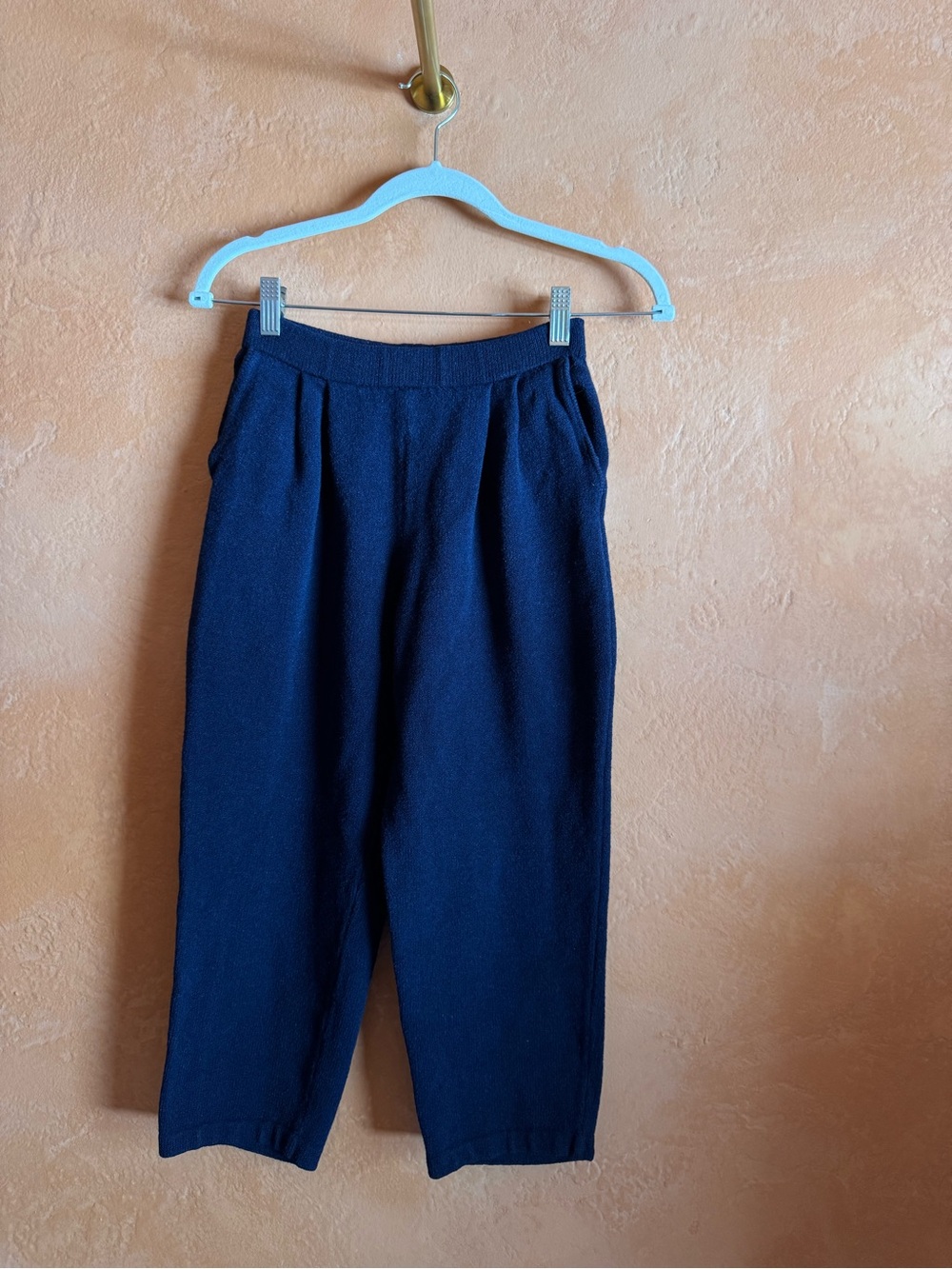 St. John Navy Knit Pants Cropped Pull On Elastic Waist Luxury Minimalist Size 2